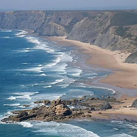 Casa Flores Feriehus Vila do Bispo